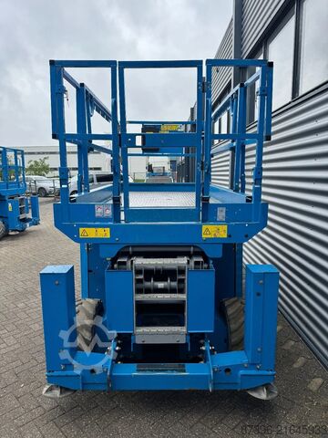 Articulated boom lift Genie GS2669DC Hoogwerker Schaarhoogwerker