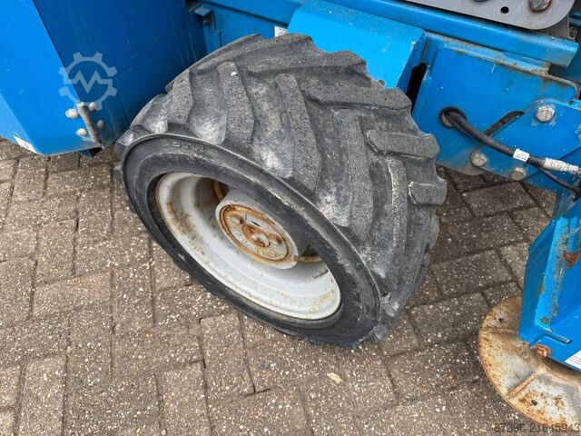 Scissor lift Genie GS3369RT Hoogwerker Schaarhoogwerker Ruwterrein