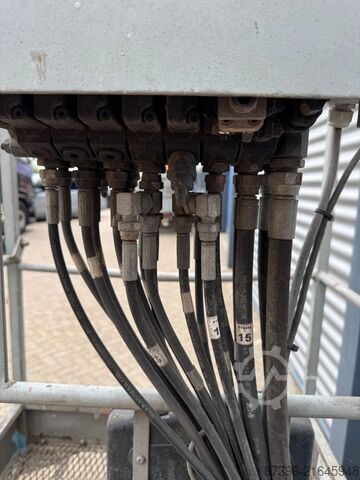 Gelenkteleskoparbeitsbühne Niftylift HR12NE Hoogwerker Knikarmhoogwerker