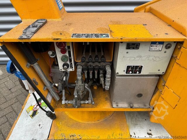 Gelenkteleskoparbeitsbühne Niftylift HR12NE Hoogwerker Knikarmhoogwerker