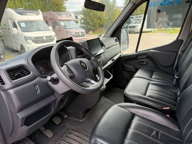 Livestock transporter RENAULT Master STX 3 Sitzer  Haras / Hengste