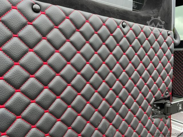 Minibus MAN TGE 3.180 Kombi L3H2 LEDER STANDH ACC NAVI SITZH