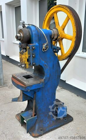 For sale in excellent condition Exzenterpresse 10t