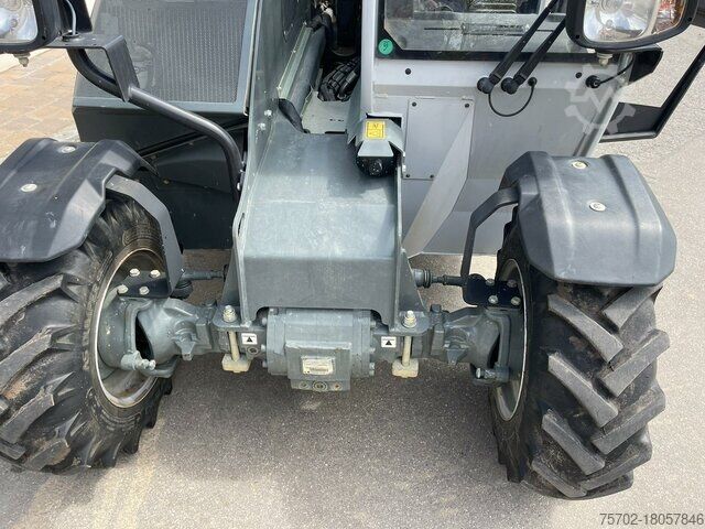 Hofschlepper Weidemann T4512