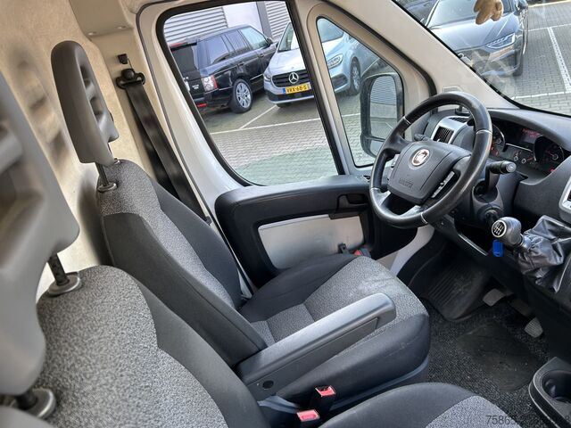 Kastenwagen Fiat Ducato 30 2.3 MultiJet L2 H2 / Navi / Camera / ...
