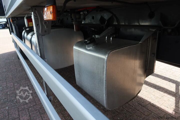 Kühl-/Tiefkühltransport DAF CF 320 FA Koel/Vriezen Carrier supra 1150 Silen...