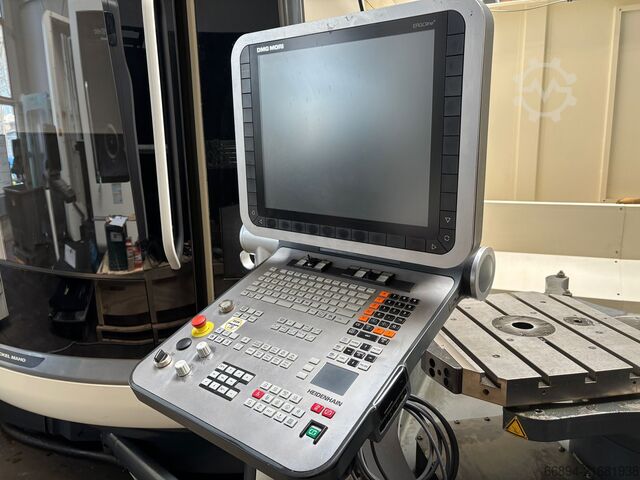 Universal-Bearbeitungszentrum DMG MORI DMC 65 MonoBlock mit RS3