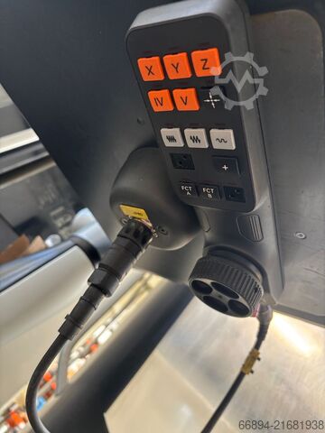 Universal-Bearbeitungszentrum DMG MORI DMC 65 MonoBlock mit RS3