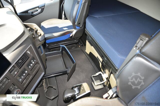 Standard tractor unit VOLVO FH 500 XL Retarder i-ParkCool ACC
