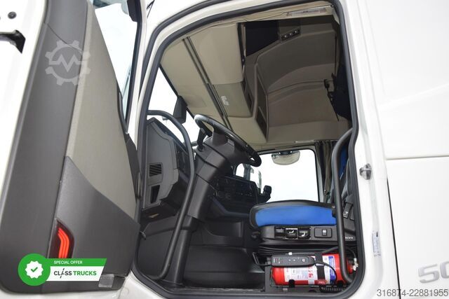 Standard tractor unit VOLVO FH 500 Globetrotter XL
