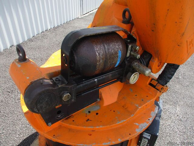 Industrial robots robot KUKA (1744)