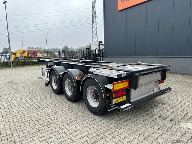 Containertransport Van Hool 20FT ADR CHASSIS / empty weight 3.300kg / SAF D...