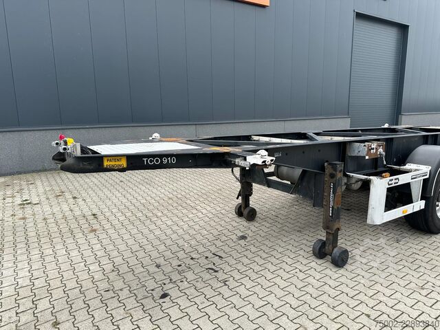 Containertransport Van Hool 20FT ADR CHASSIS / empty weight 3.300kg / SAF D...