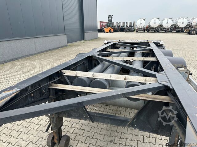 Containertransport Van Hool 20FT ADR CHASSIS / empty weight 3.300kg / SAF D...