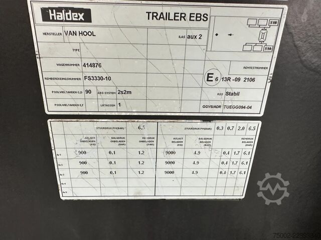 Containertransport Van Hool 20FT ADR CHASSIS / empty weight 3.300kg / SAF D...