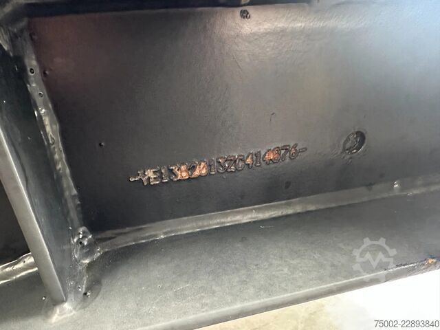 Containertransport Van Hool 20FT ADR CHASSIS / empty weight 3.300kg / SAF D...