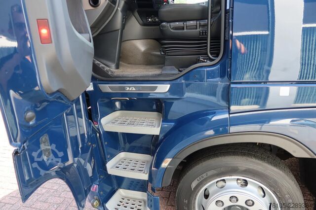 Autotransporter DAF XF 430 FA 4x2 Oprijvrachtwagen