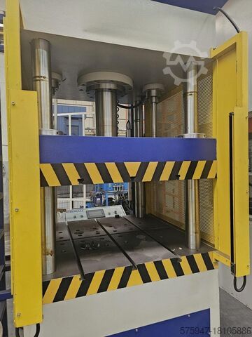 100/40 TON COLUMN-TYPE HYDRAULIC DEEP DRAWING PRESS CRONOSSTECH CHKSP 100/40