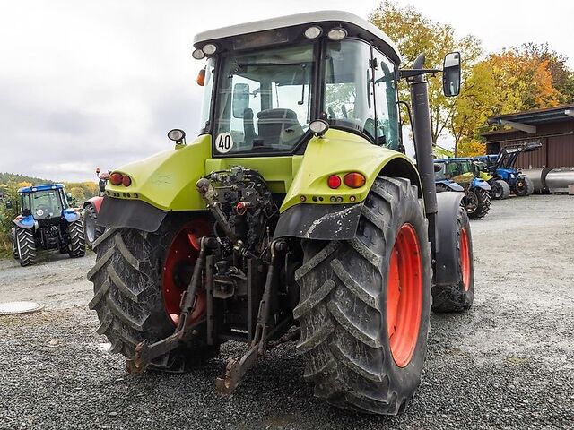 Traktor Claas Arion 620