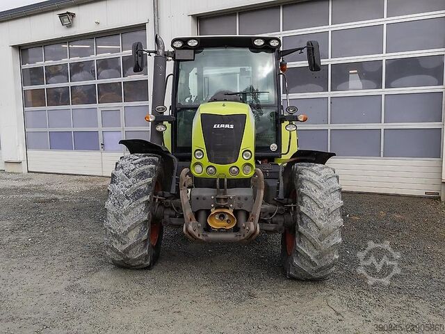 Traktor Claas Arion 620