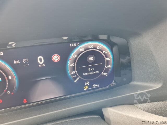 High top van VW Crafter 35 Kasten TDI MR L3H3 KLIMA AHK