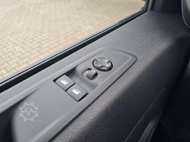 Panel van Opel Vivaro Cargo Kasten 2.2 D XL (L3) Flügeltüren