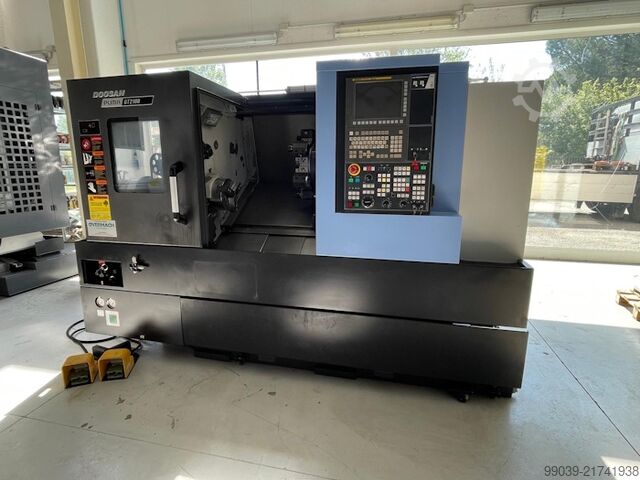 DOOSAN Puma GT 2100 CNC lathe DOOSAN Puma GT2100
