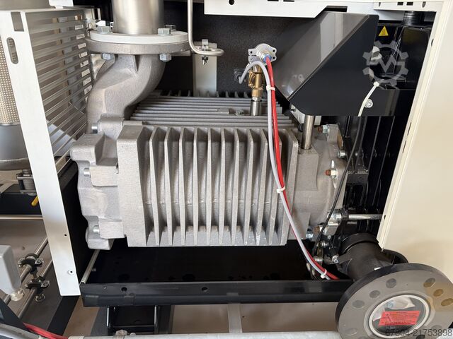 Vacuum pump OERLIKON LEYBOLD VACUUM SP 630 F incl. ATEX