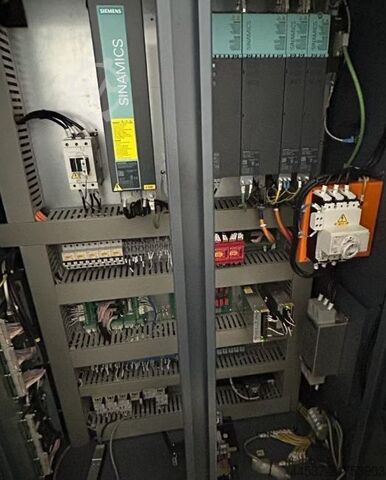 CNC Lathe Leadwell T-6LM