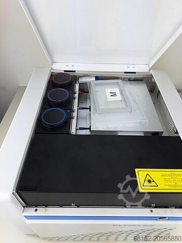 Beckman Coulter CytoFLEX A00-1-1102 Flow Cytometer Beckman Coulter CytoFLEX A00-1-1102