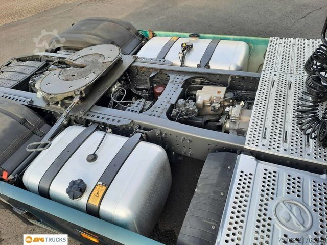 Volumen SZM MERCEDES-BENZ 1851 LS Giga Retarder Standklima ATM bei 381 TKM