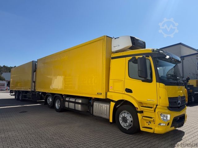 Refrigerated truck MERCEDES-BENZ 2540 LL 6x2/4 Kühlkoffer 8.2m LBW 2,5t  Carrier