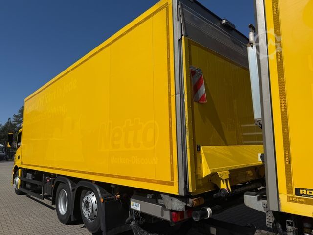 Refrigerated truck MERCEDES-BENZ 2540 LL 6x2/4 Kühlkoffer 8.2m LBW 2,5t  Carrier