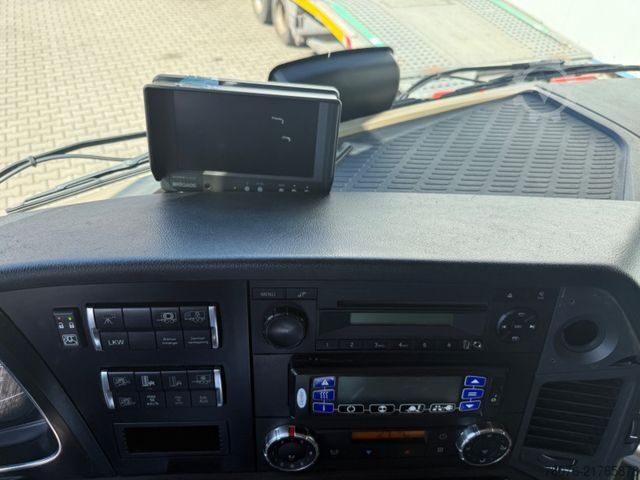 Refrigerated truck MERCEDES-BENZ 2540 LL 6x2/4 Kühlkoffer 8.2m LBW 2,5t  Carrier