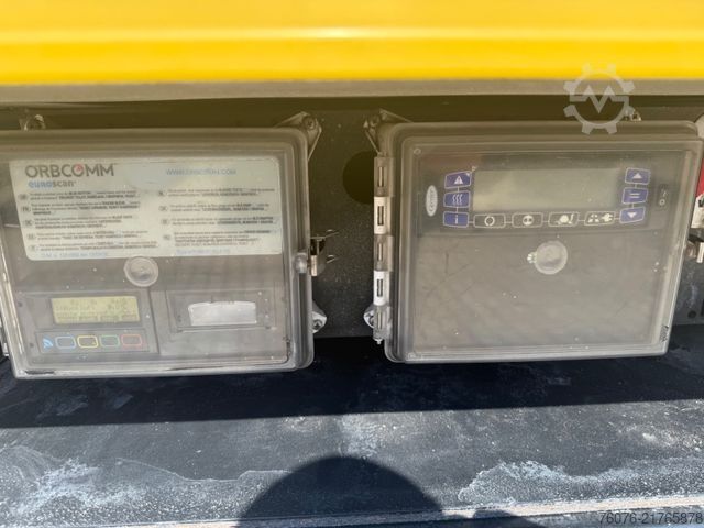 Refrigerated truck MERCEDES-BENZ 2540 LL 6x2/4 Kühlkoffer 8.2m LBW 2,5t  Carrier