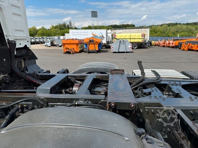 Truck chassis MAN TGS 35.360 8x2 3- Lenkachsen
