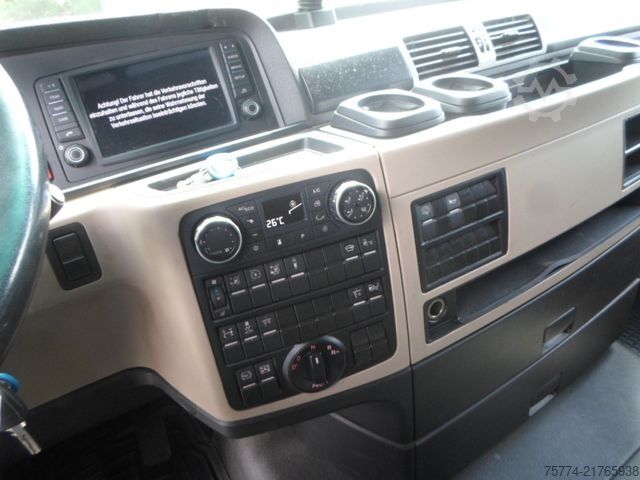 Volume tractor unit MAN TGX 18.510