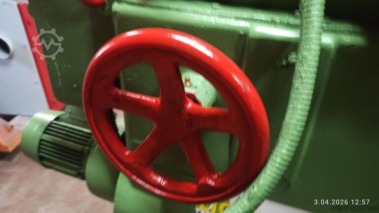 Schleifmaschine/Schärfgerät für Bandsägeblätter BR szlifierka ostrzałka do pił trakowych br szlifierka ostrzałka do pił trakowych br