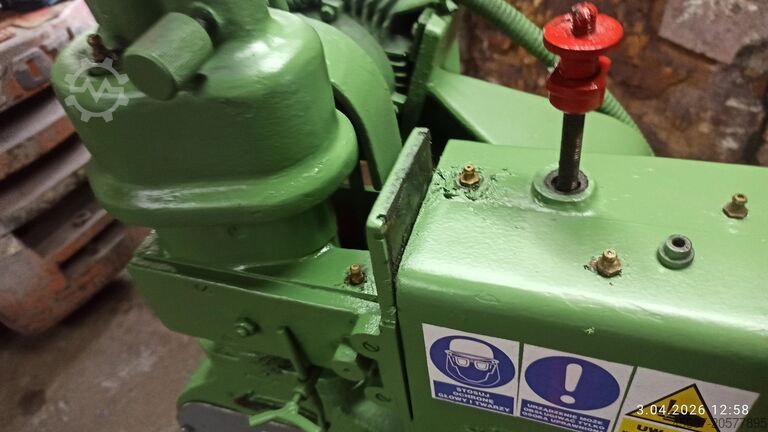 Schleifmaschine/Schärfgerät für Bandsägeblätter BR szlifierka ostrzałka do pił trakowych br szlifierka ostrzałka do pił trakowych br