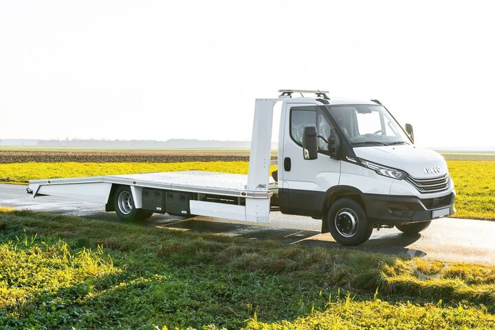 Car carrier van IVECO 70C21HA8/P Einzelplateau
