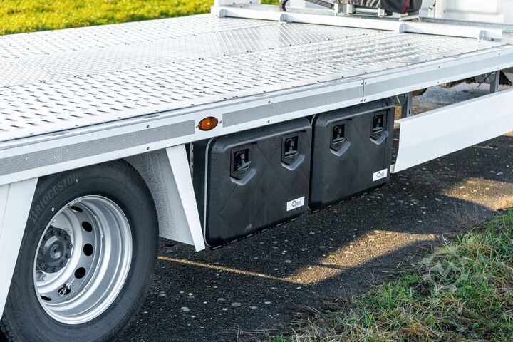 Car carrier van IVECO 70C21HA8/P Einzelplateau