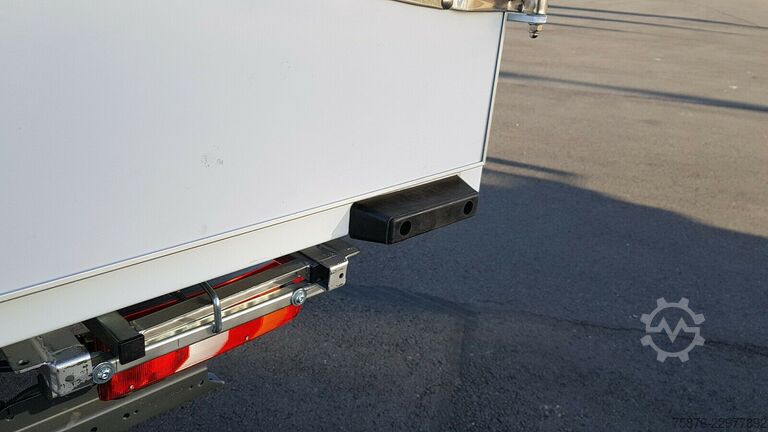 LKW mit Kofferaufbau MERCEDES-BENZ Atego 12xx Koffer 730 x 249 x 265 cm