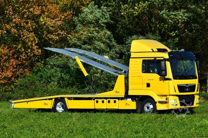 Autotransporter LKW MAN 12.250 TGL  Doppelstock
