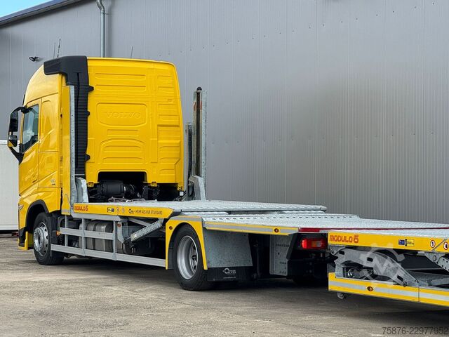 Autotransporter LKW VOLVO FH mit Anhänger für 6 PKW