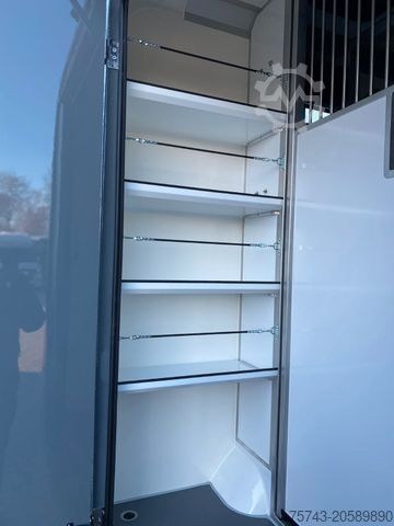 Livestock transporter MERCEDES-BENZ STX Sprinter 3.500KG Haras Hengste