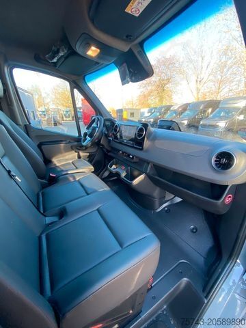 Livestock transporter MERCEDES-BENZ STX Sprinter  3.500KG  Haras Hengste