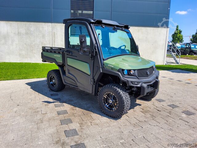 Tugger John Deere Gator XUV875M