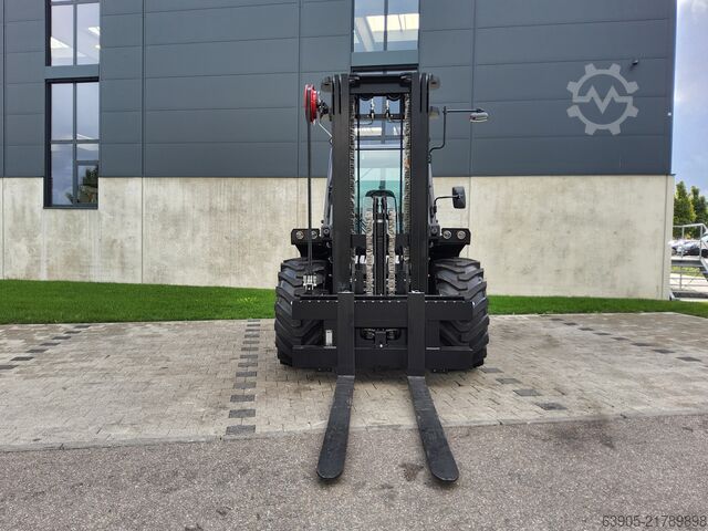All-terrain forklift Manitou M 50-4 D
