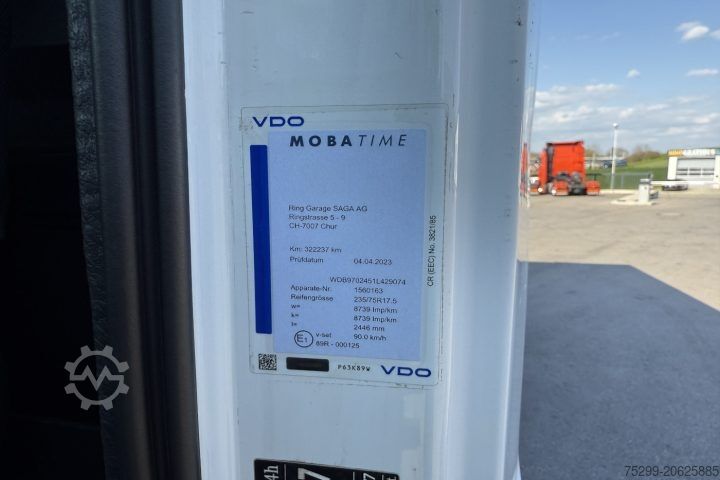 Refrigerated truck Mercedes-Benz Atego 1022 Kühlkoffer+HB/Swiss-Vehicle