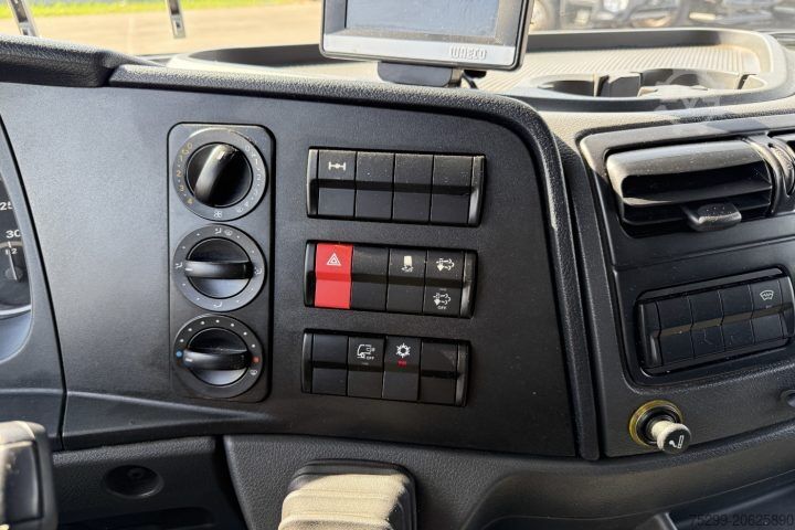 Refrigerated truck Mercedes-Benz Atego 1021 Eiswagen Hebebühne / Swiss-Vehicle